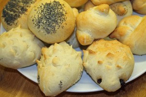 Bread Knots, Rolls and Hedgehogs